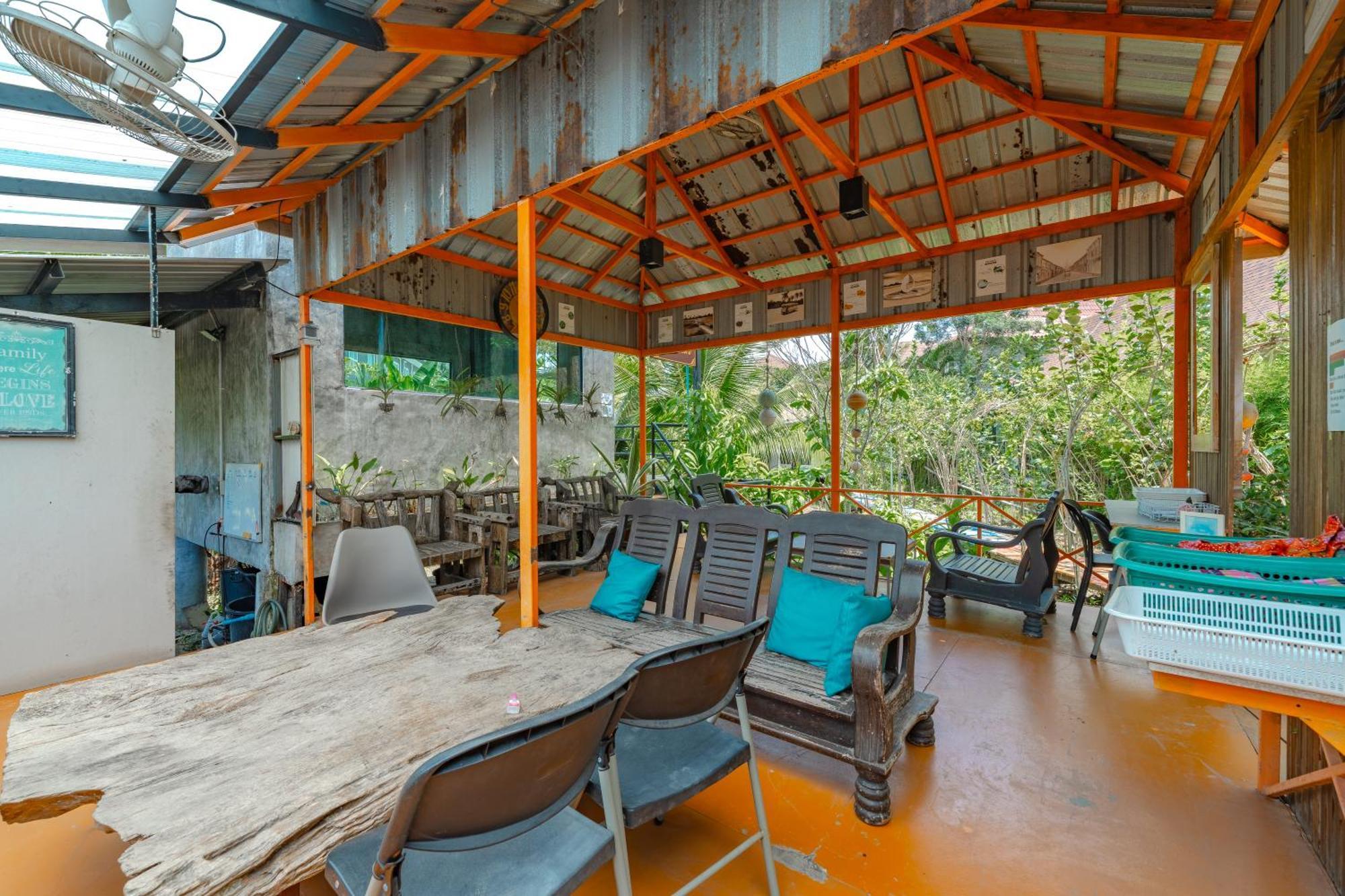 Coco Paradiso Phuket Sha Exterior foto